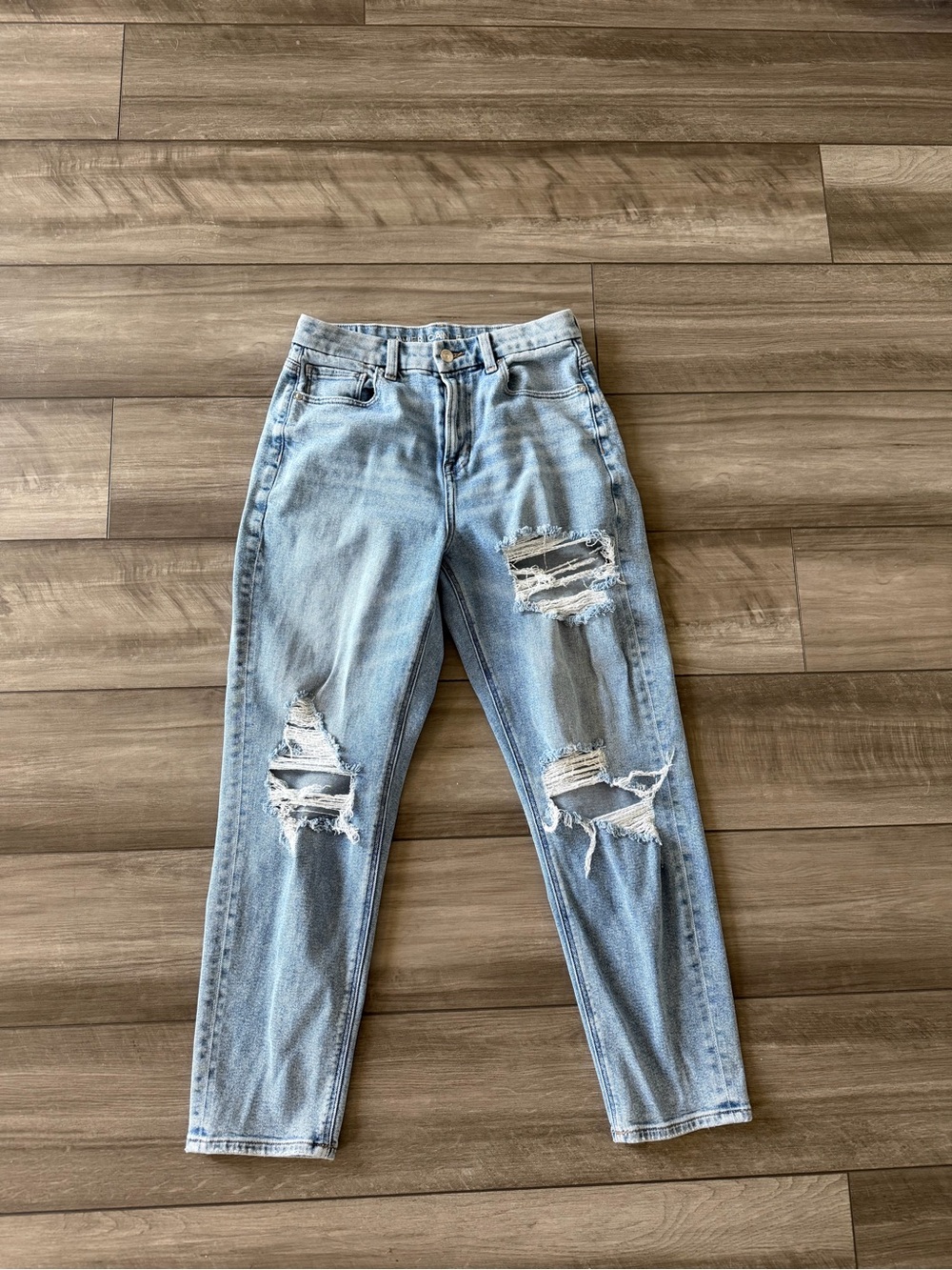 American Eagle Curvy Mom Jeans